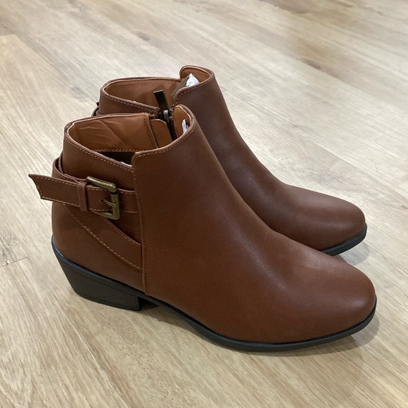 Vepose Shoes - NEW Women’s Vepose Ankle Boots